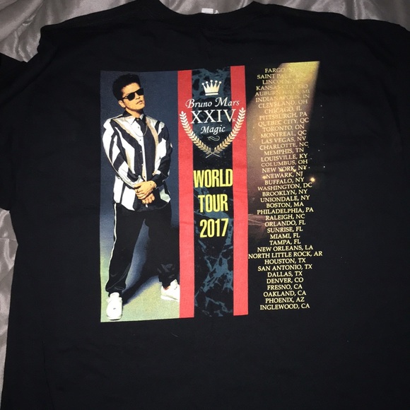 Bruno Mars 24k World tour 2017 - Picture 3 of 5